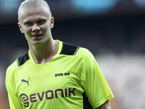 TA分析3-5-2阵型：从翼卫驱动到双锋美学，弱队逆袭制胜之道（TA解读3-5-2：由翼卫驱动到双前锋之美，弱旅逆袭的取胜之道）