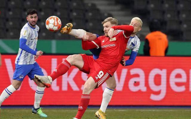 孔帕尼：今天的轮换非常重要，踢大巴黎可能是强度最高的比赛（孔帕尼：本场轮换至关重要，对阵大巴黎或为强度巅峰之战）