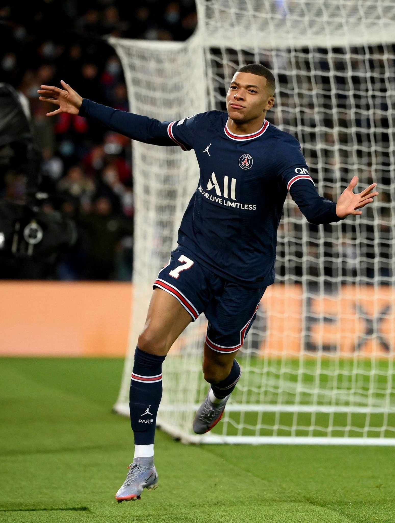 罗马诺：切尔西已不想要迈尼昂；马特塔想走但1月很困难（罗马诺：切尔西不再考虑迈尼昂；马特塔想离队但冬窗操作困难）