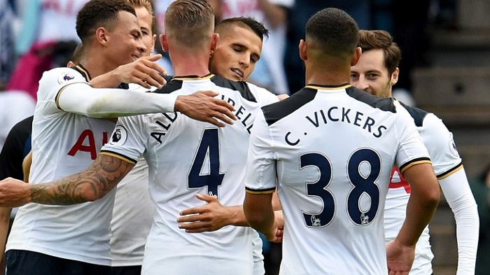 迪马：罗马引进埃切韦里和小火柴遇到阻碍，转会谈判陷入僵局（迪马：罗马求购埃切韦里与小火柴受阻，转会谈判停摆）