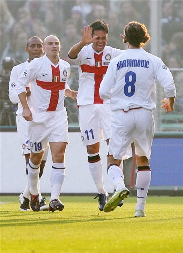 R.I.P.，佛罗伦萨小将理查德森的父亲、前NBA球星迈克尔-理查德森去世（前NBA球星迈克尔-理查德森逝世，系佛罗伦萨小将理查德森之父）