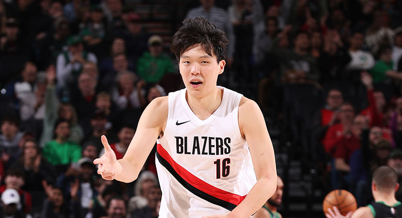 罗马推出黑胶唱片版队歌：限量版售价49.9欧，普通版19.9欧（罗马发布队歌黑胶唱片：限量版49.9欧，标准版19.9欧）