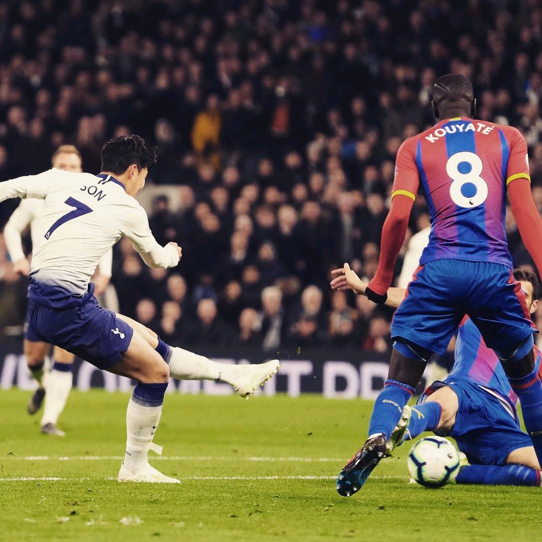 赫内斯：凯恩会在拜仁踢到2027年，在伦敦时他要靠保镖生活（赫内斯：凯恩将留在拜仁至2027年，伦敦时期需靠保镖护身）